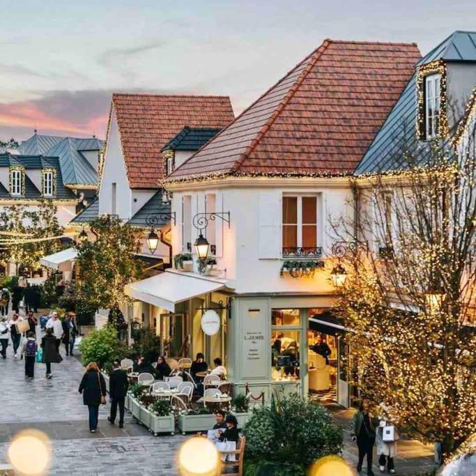 Le Regence, Terrasse, Serris Disney Exterior photo